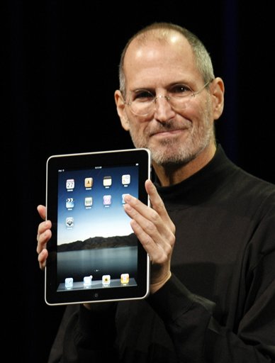 steve jobs new balance. Steve Jobs shows off the iPad